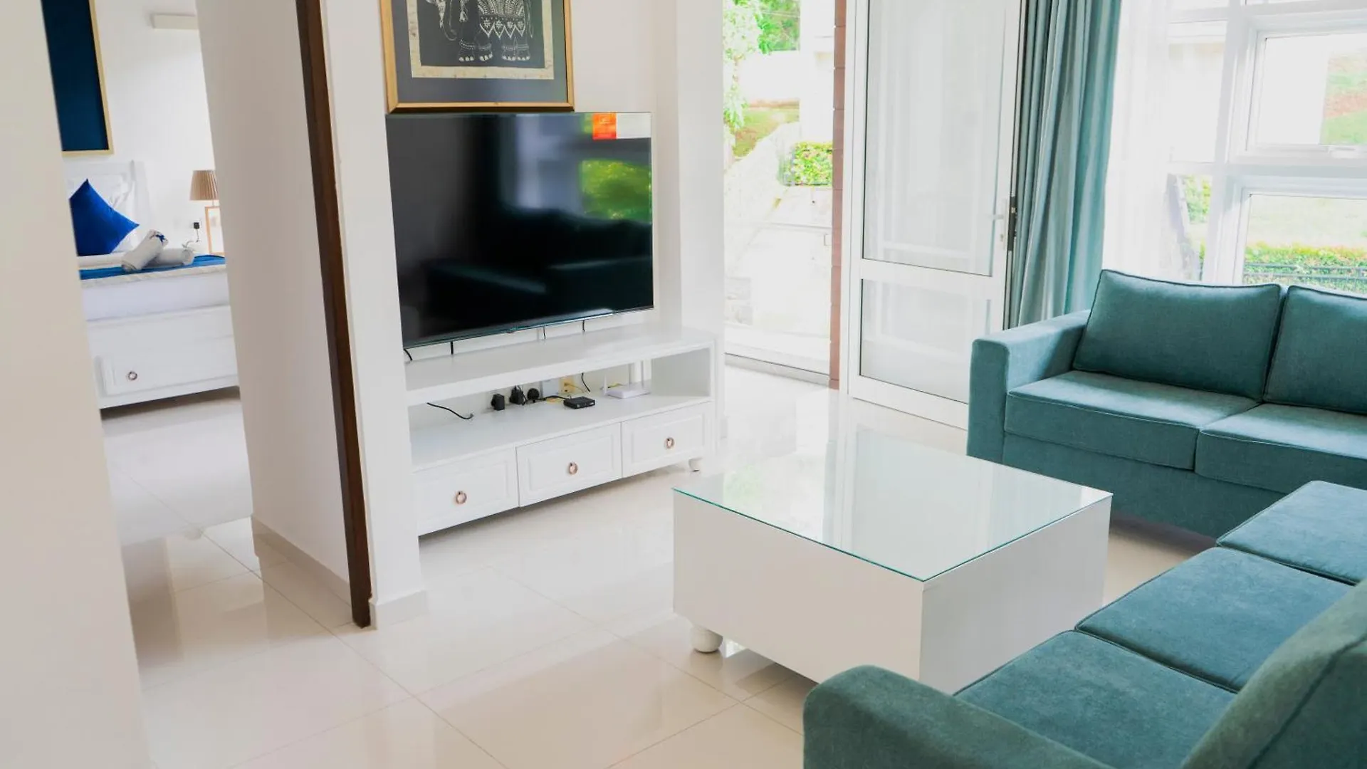 Hummingbird Lake Villa- Kandy